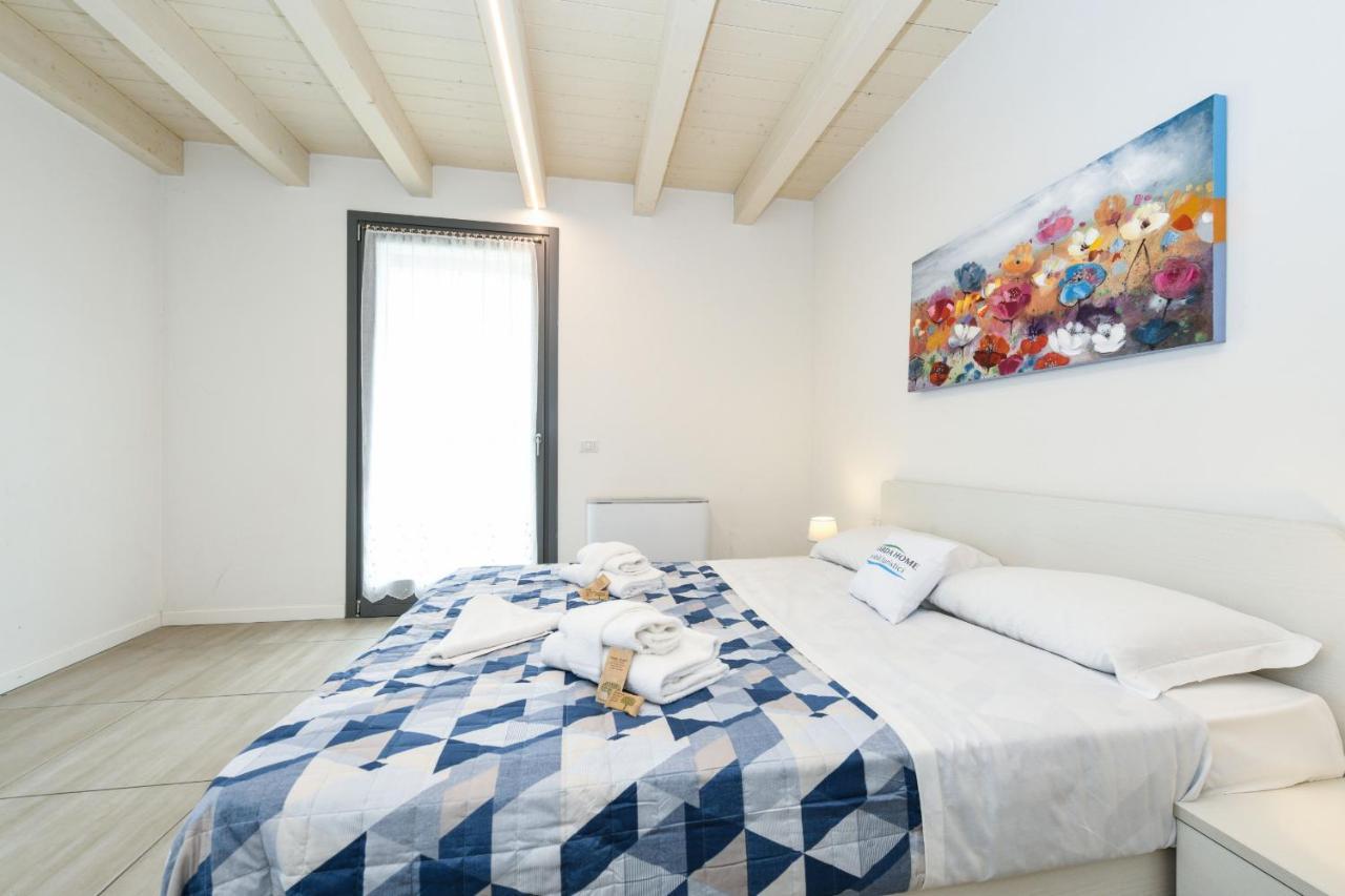 Borgo Gasparina Family Apartments Castelnuovo del Garda Bagian luar foto
