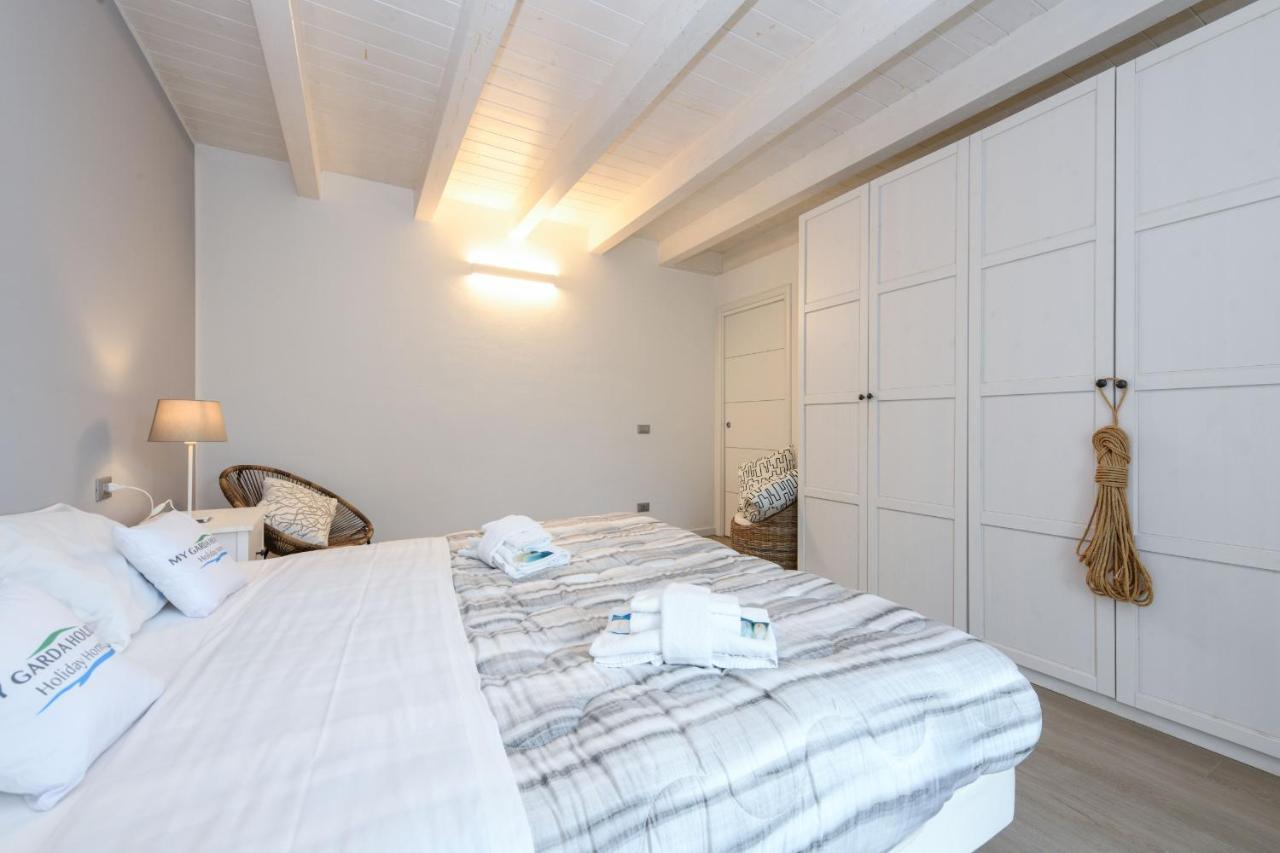 Borgo Gasparina Family Apartments Castelnuovo del Garda Bagian luar foto